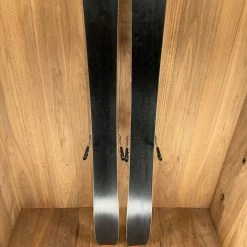 Ski 2022 Salomon QST 98 W/ Salomon Warden 13 Demo Bindings