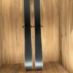 Ski 2022 Salomon QST 98 W/ Salomon Warden 13 Demo Bindings