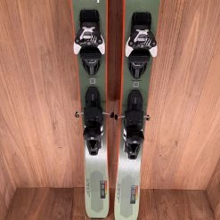 2022 Salomon QST 106 W/ Salomon Warden 13 Demo Bindings Ski