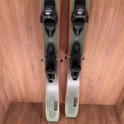 Ski 2022 Salomon QST 106 W/ Salomon Warden 13 Demo Bindings