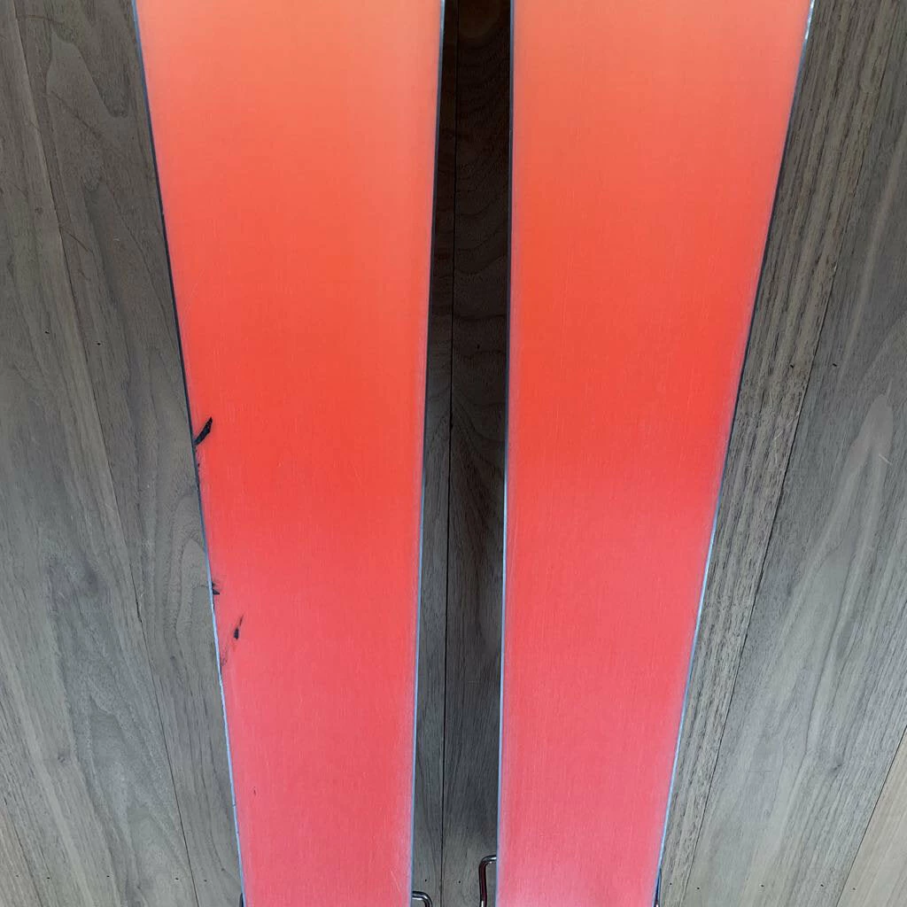 Ski 2022 Salomon QST 106 W/ Salomon Warden 13 Demo Bindings 7 Ski 2022 Salomon QST 106 W/ Salomon Warden 13 Demo Bindings