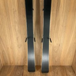 Head V-Shape V8 W/ Head PR 11 Demo Bindings