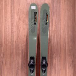 2022 Salomon QST 106 W/ Armada Warden 13 Demo Bindings