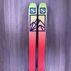2022 Salomon QST 106 W/ Armada Warden 13 Demo Bindings
