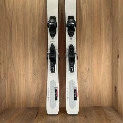 2022 Salomon QST Women's Stella 106 W/ Armada Warden 11 Demo Bindings