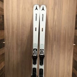 Atomic Savor 5 Skis W/ Atomic Lithium 10 Bindings